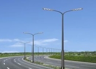 قطب روشنایی خیابانی گالوانیزه الکتریکی 8 متری با لامپ LED برای روشنایی در فضای باز
